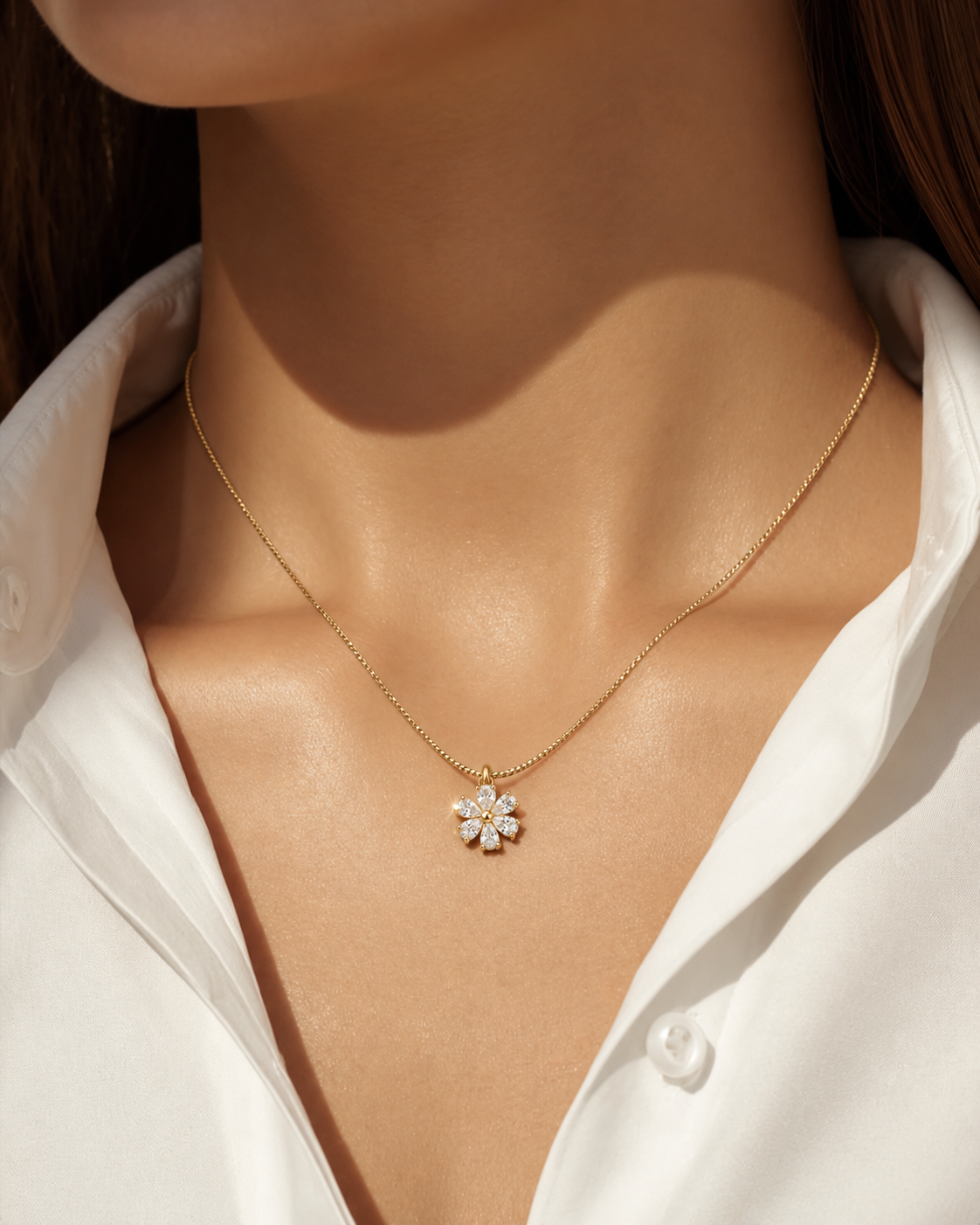 Flora Pendant 18K Gold Plated Necklace 🌸